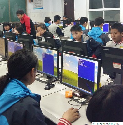 我?！靶畔W奧賽培訓班”正式開課，編程教學助力學生成長